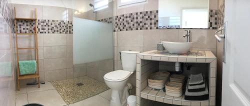 Ένα μπάνιο στο La Maison d'Abigaelle