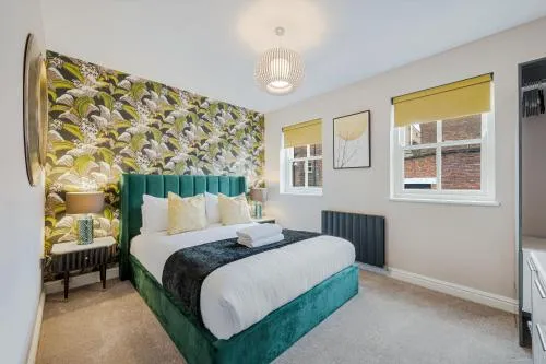 3BR Georgian Quarter Coach Houses - Private Parking photo 46