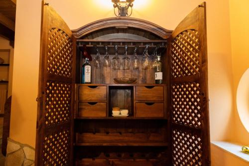 Ο χώρος του lounge ή του μπαρ στο Panoramic Villa with Exclusive Pool in Irpinia