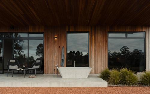 8 Paddocks Chalet Three