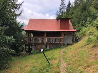 Το κτήριο όπου στεγάζεται  η παραθεριστική κατοικία