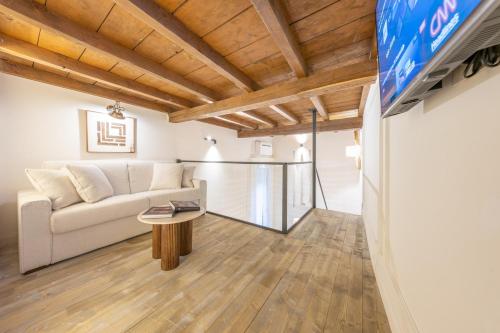 Secret Home - San Babila Lux Apartments
