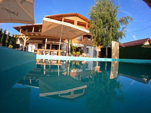 Galeriebild der Unterkunft CASA DE VACANTA CLARA MARIA in Comarnic