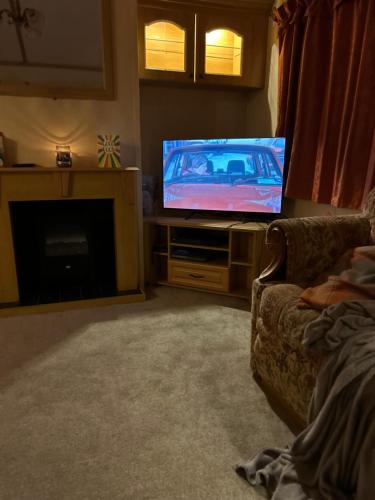 TV a/nebo společenská místnost v ubytování My happy place