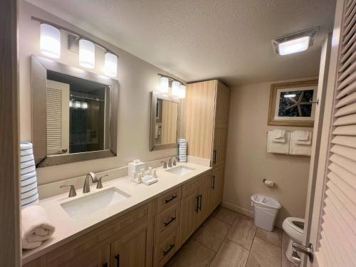 Koupelna v ubytování Bluebeard's Castle Resort