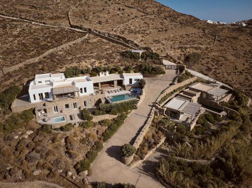 Gallery image of Villa Amra - Secluded Mykonos Haven with Sea Views, Heated Pool, Gym & Hammam in Elia