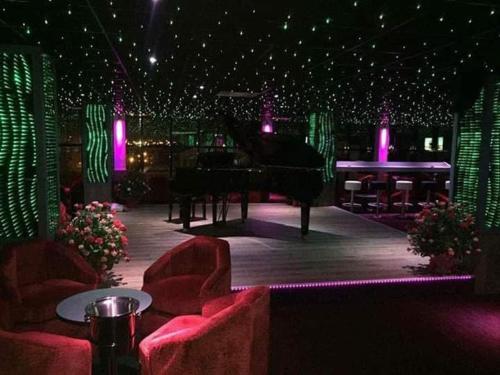 Φωτογραφία από το άλμπουμ του La Rose Bleue σε Staoueli