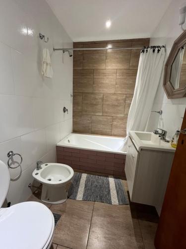 Ένα μπάνιο στο Apart Santa Ana de los Indios Guácaras