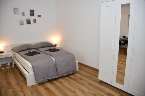 Studio apartment near center