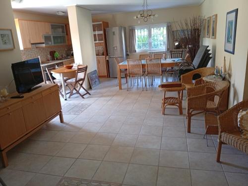 Cosy garden house in a villa