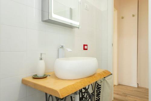 Tanaro Quiet One Bedroom By Halldis
