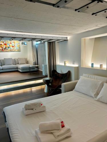 Elegant Design Loft for a Luxury stay, M1 to Duomo