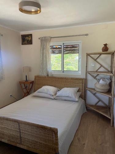 Ένα ή περισσότερα κρεβάτια σε δωμάτιο στο Alentejo Mountain Private Pool House