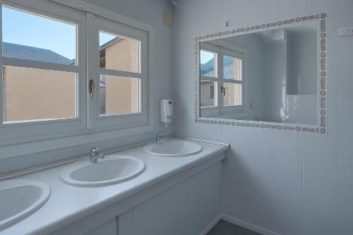 Ένα μπάνιο στο Albergue Tritón - Villanúa