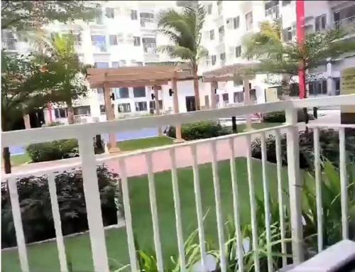 Tòa nhà nơi căn hộ tọa lạc