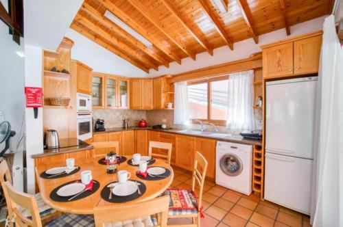 Afbeelding uit fotogalerij van Hilview Villa in Saittas