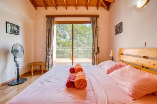 Postel nebo postele na pokoji v ubytování STAY Hillcrest Panorama Villa