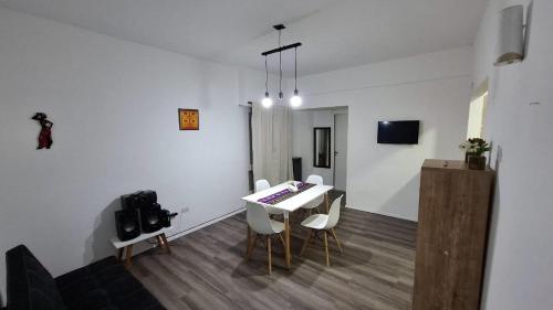 TV a/nebo společenská místnost v ubytování Depto Xiomara