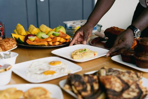 Jídlo v aparthotelu nebo okolí