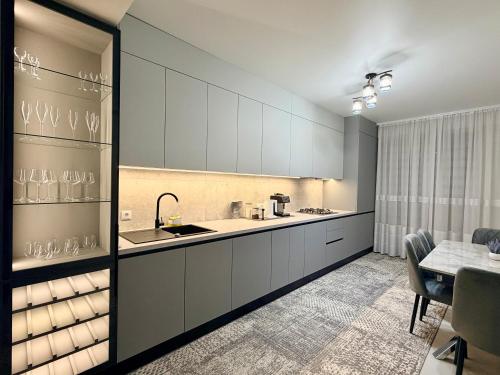 Ett kök eller pentry på CityView Apartment