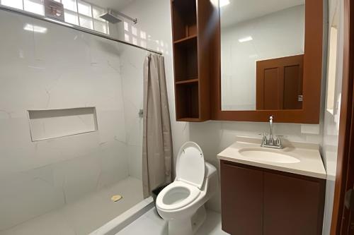 Ένα μπάνιο στο Casa EL Tular + Loft a 5 min de la Playa