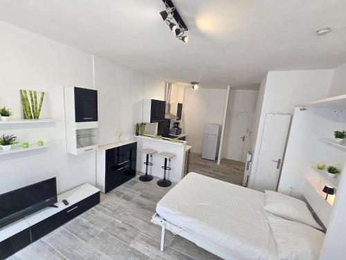 Home Sweet Studio Sisteron