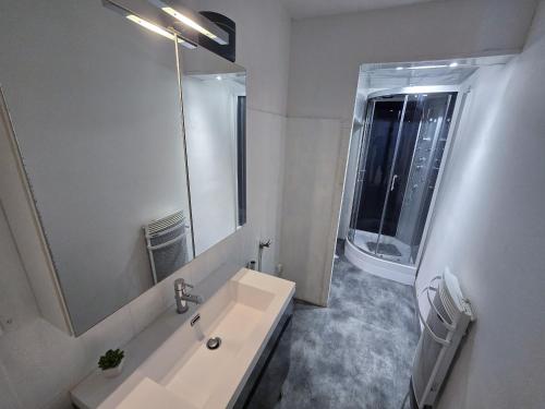 Ένα μπάνιο στο Home Sweet Studio Sisteron