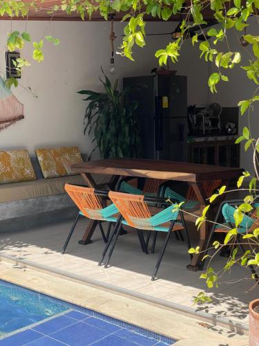 Bazén v ubytování Casa Ginebra nebo v jeho okolí