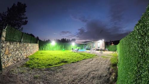 Κήπος έξω από το Cap tiny house