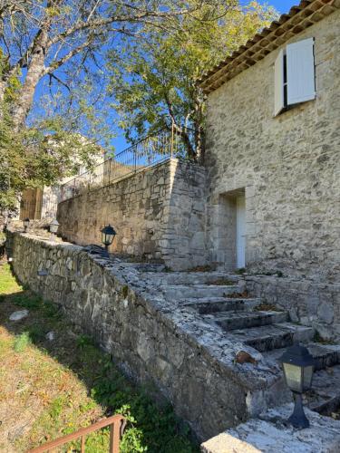 Galería fotográfica de Charming Stone House in Provence en La Bastide