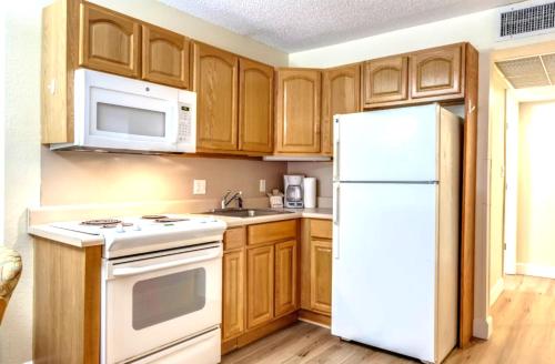 Destin Holiday Beach Resort photo 32