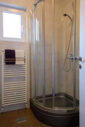 Two-Bedroom Apartment in Okrug Gornji II