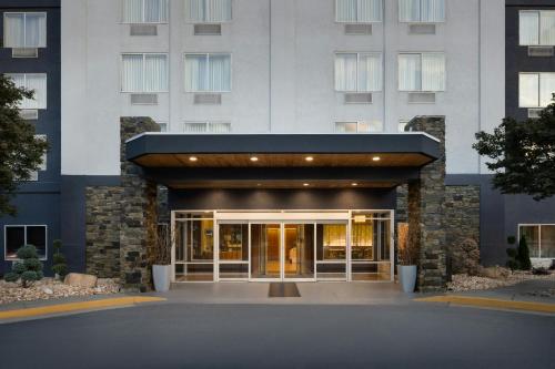 an entrance to a building with a building at Fairfield Inn & Suites by Marriott Atlanta Vinings/Galleria in Atlanta