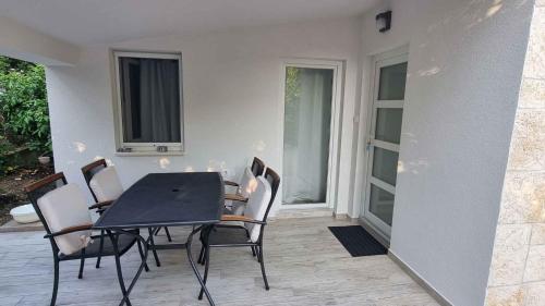 Apartment in Biograd na Moru 35590