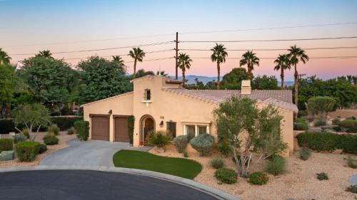 Το κτήριο όπου στεγάζεται  η παραθεριστική κατοικία