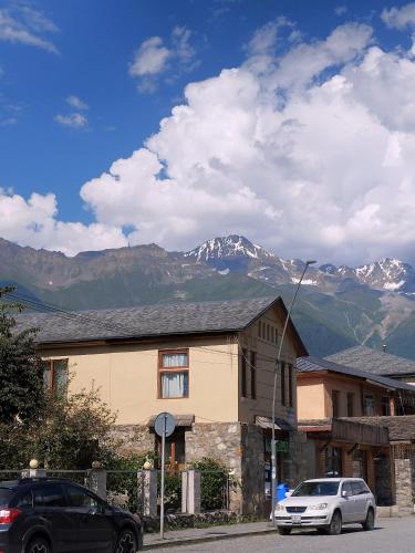 Eka&Nino GuestHouse