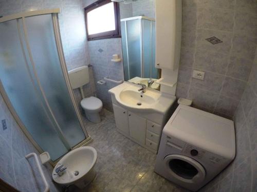 Ένα μπάνιο στο Apartment in Rosolina Mare 35637