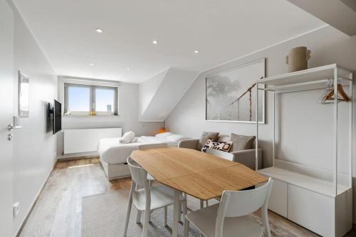 Modern Limpertsberg Studio Near City Center