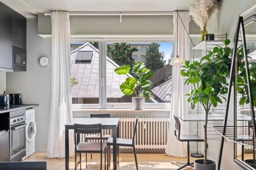 Kuchyň nebo kuchyňský kout v ubytování Modern Studio in Central Luxembourg Gare Area