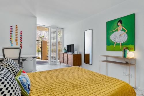 Postel nebo postele na pokoji v ubytování Sandpiper Jewelbox by ACME House Company