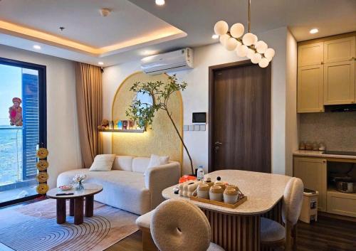 Η κουζίνα ή μικρή κουζίνα στο Hoang Huy Commerce Tower Apartment & Homestay