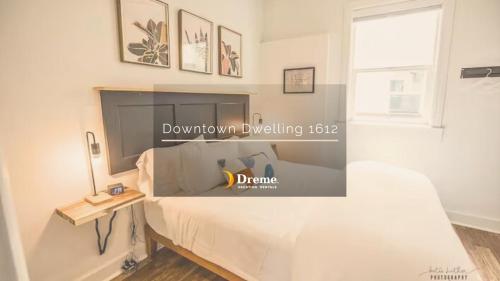 a bedroom with a bed in a room at Downtown Dwelling 1612 in Redding