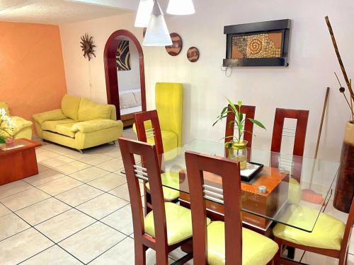 Posezení v ubytování Casa Paraíso, céntrica y con estacionamiento