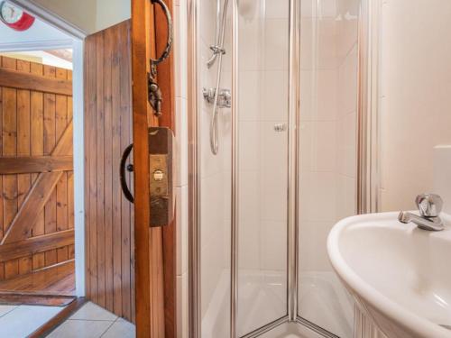 Ένα μπάνιο στο 2 Bed in Portinscale SZ378