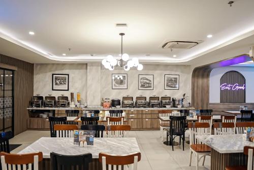 Posezení v ubytování Front One Boutique Hotel Taman Anggrek