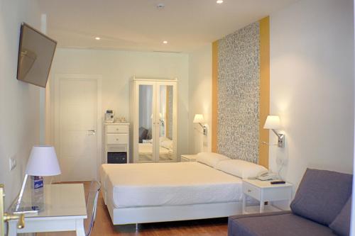 Hotel Malaga Picasso tesisinde bir oda