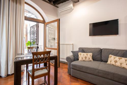 Santa Caterina Suite by the Pantheon