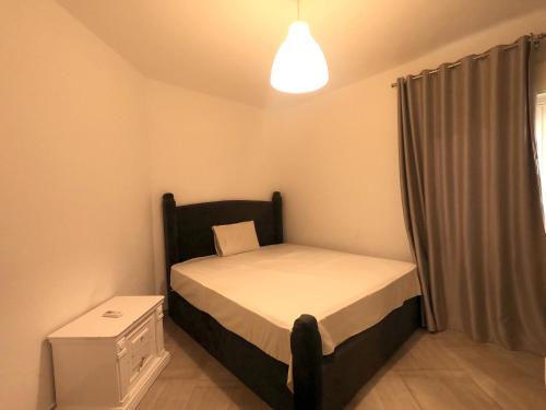 Postel nebo postele na pokoji v ubytování Luxury 6-Bedroom Villa with Private Pool in Ein Bay, Sokhna