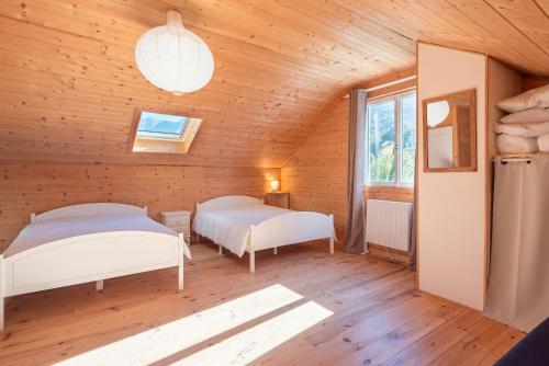 Postel nebo postele na pokoji v ubytování Cottage En Bois 6 Pers - Laruns