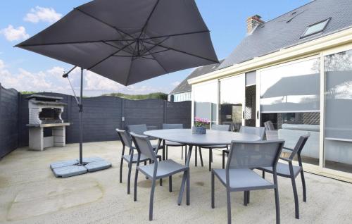 Patio nebo venkovní prostory v ubytování Maison Cosy Proche Mer